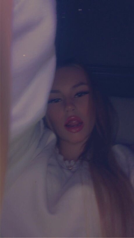 Naken lekkede OnlyFans-bilde av Oana