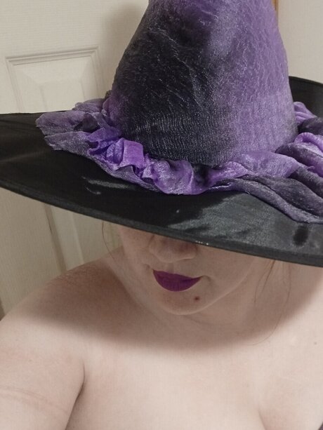 Naken läckt OnlyFans-bild av Lilredridinghood3188890