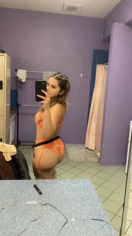 Alasti lekkinud OnlyFans-i pilt Shellyy13