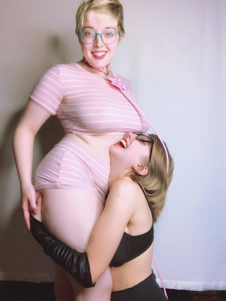 Naken lekkede OnlyFans-bilde av Carmex