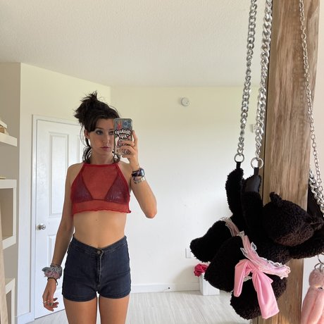 Nahá fotka uniklých OnlyFans od Anne Frank