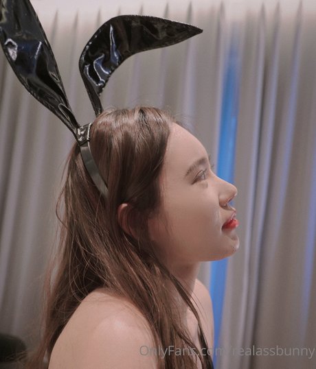 Alaston vuotanut OnlyFans-kuva Real Ass Bunny