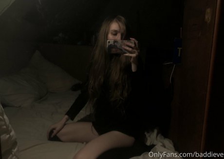 Nahá fotka uniklých OnlyFans od Baddieve