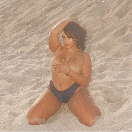 Naken lekkede OnlyFans-bilde av Cristina Celi