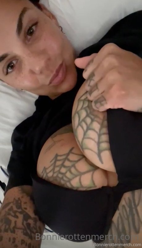 Bonnie Rotten OnlyFans 유출 누드 사진