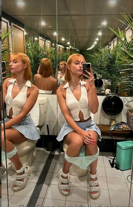 Nahá fotka uniklých OnlyFans od Dolly Dyson