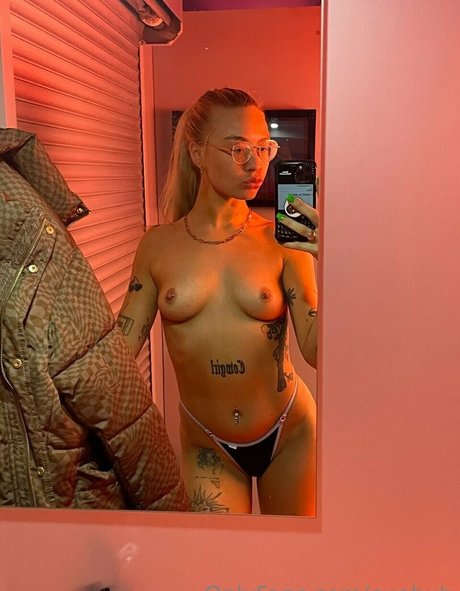 Jess Geary OnlyFansリークヌード写真