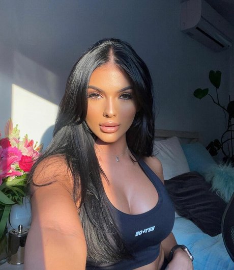 Nahá fotka uniklých OnlyFans od Eliza Inverno