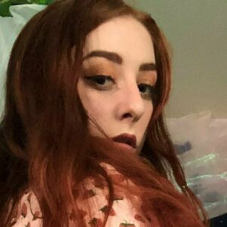 Naken lekkede OnlyFans-bilde av Lilpurrmaidfree