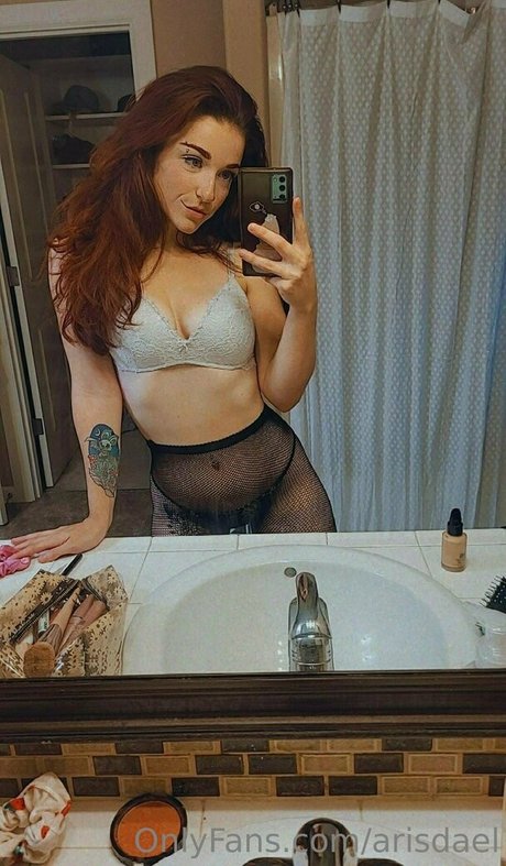 Nahá fotka uniklých OnlyFans od Arisdael