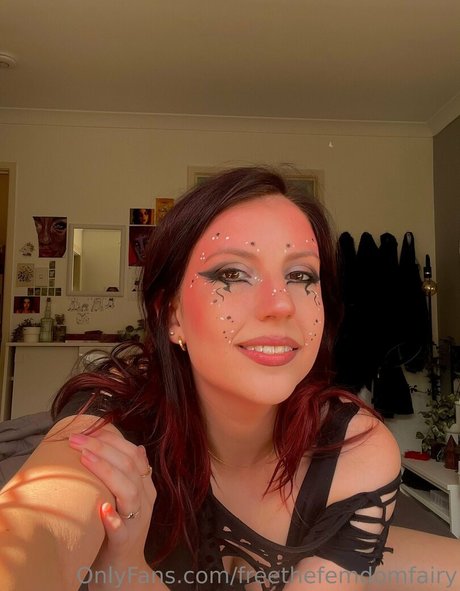 Nahá fotka uniklých OnlyFans od Freethefemdomfairy