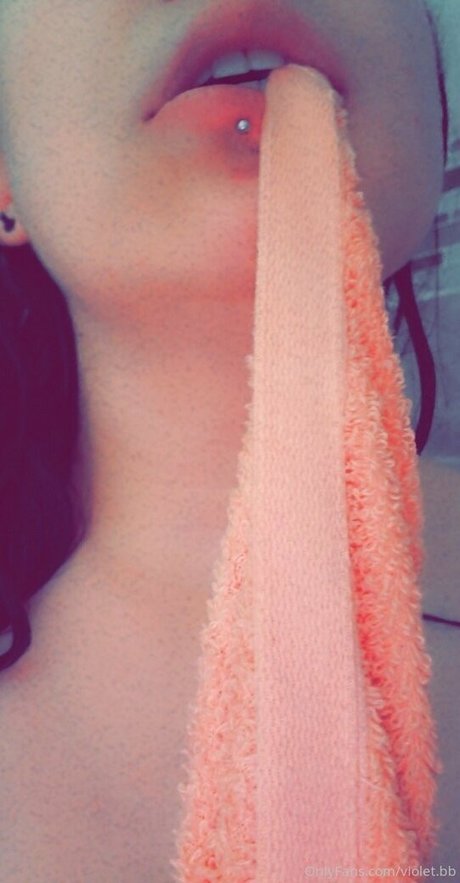 Nahá fotka uniklých OnlyFans od Violetbb