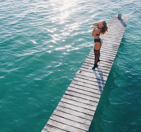 Naken lekkede OnlyFans-bilde av Nicole Mejia