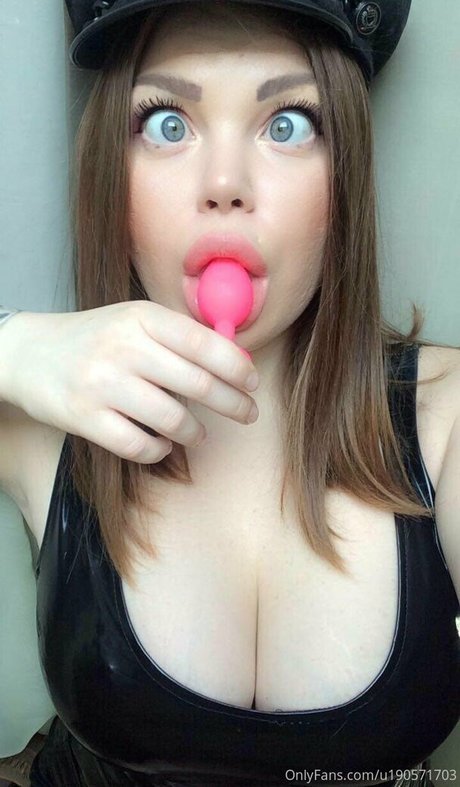 Naken lekkede OnlyFans-bilde av Biancabestie2