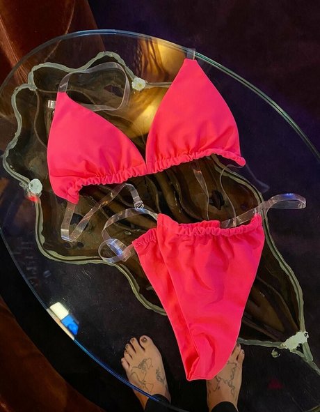 Naken läckt OnlyFans-bild av Ohmyfkinyea
