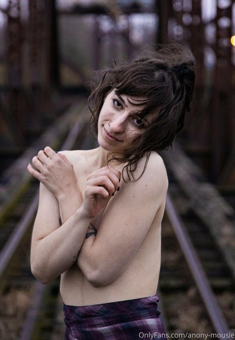 Nahá fotka uniklých OnlyFans od Anonymousie