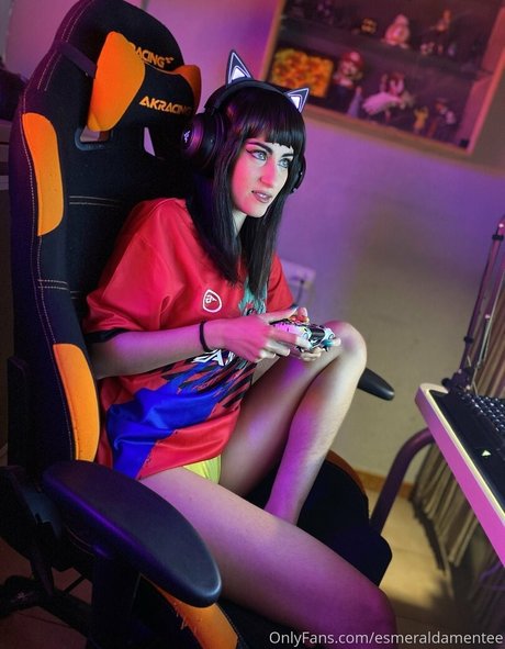 Esmeraldamentee