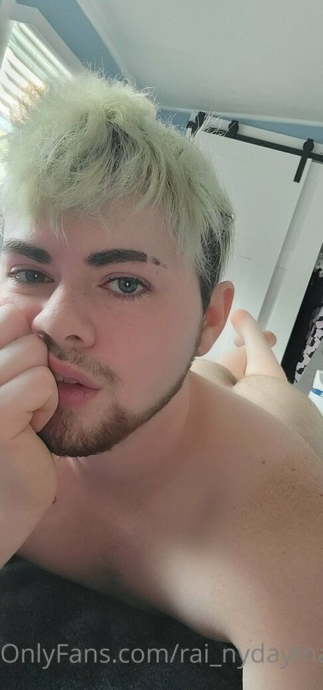 Nahá fotka uniklých OnlyFans od Rainydayman