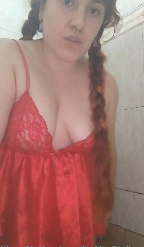 Naken läckt OnlyFans-bild av Redheaduwur