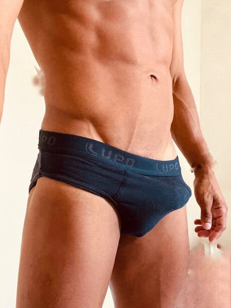Naken lekkede OnlyFans-bilde av Rafasilvarec