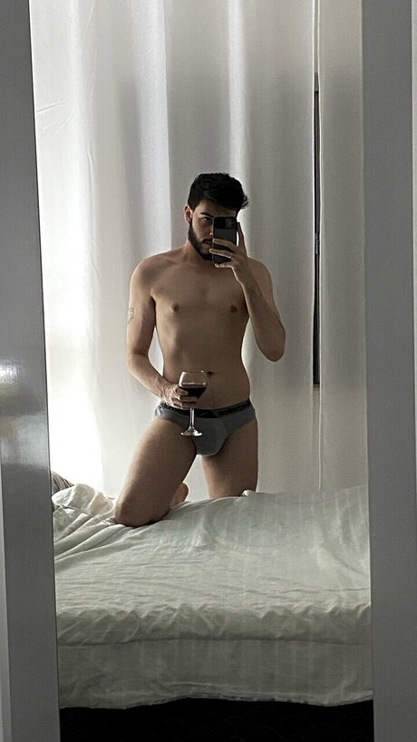 Naken lekkede OnlyFans-bilde av Samu Angel