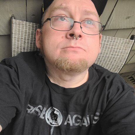 Naken lekkede OnlyFans-bilde av Dave Maggot
