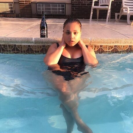Naken lekkede OnlyFans-bilde av Ashfuvkunglee  