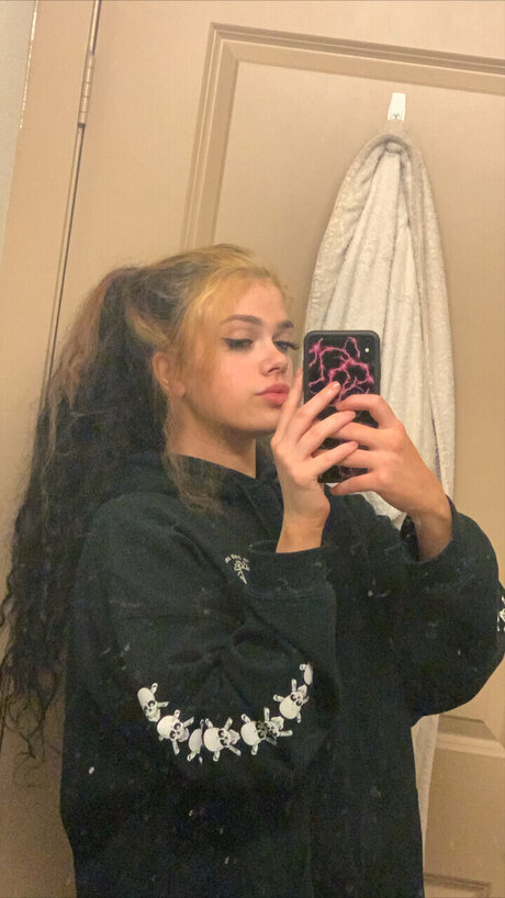 Naken läckt OnlyFans-bild av Namin 