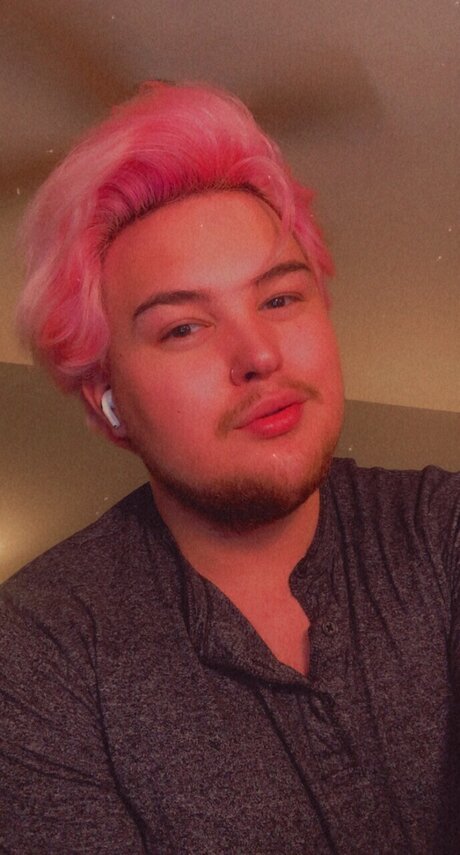 Nahá fotka uniklých OnlyFans od Marky Mark