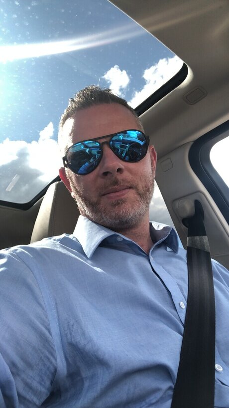 Naken lekkede OnlyFans-bilde av Michael Quinlan