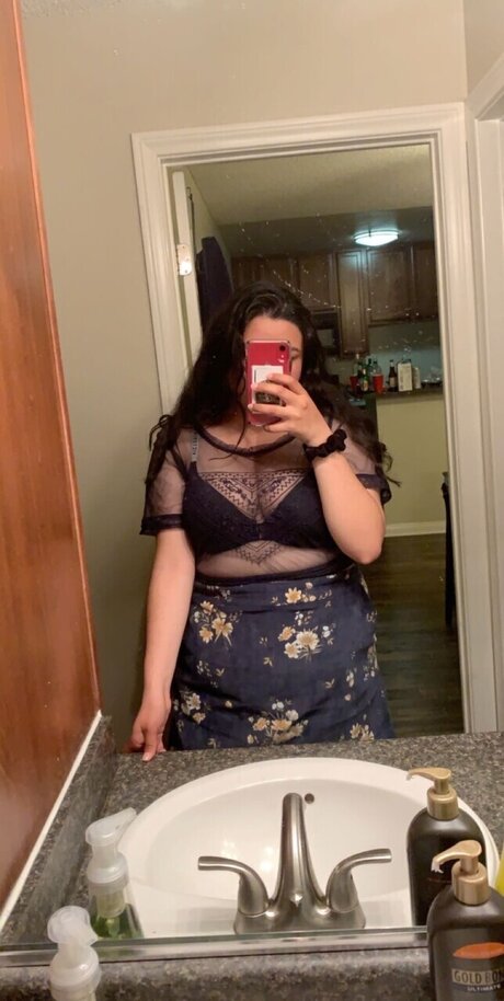 Lesssss OnlyFans 유출 누드 사진
