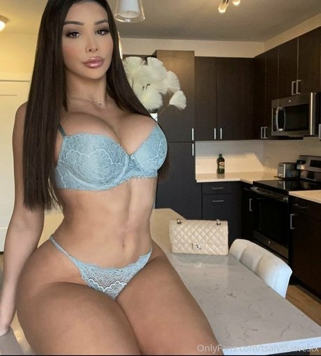 Nahá fotka uniklých OnlyFans od Tsalyssawestx