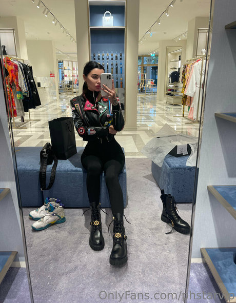 Naken lekkede OnlyFans-bilde av Unholymary