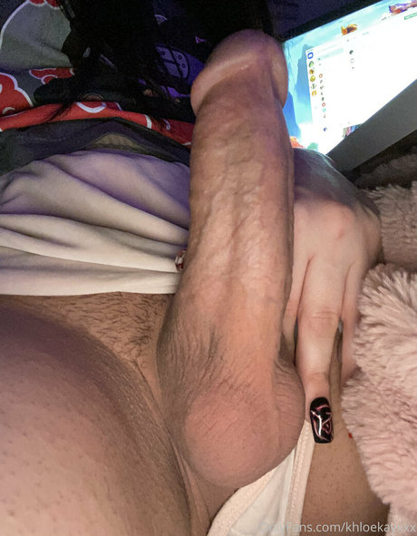 Alaston vuotanut OnlyFans-kuva Khloekayxxx