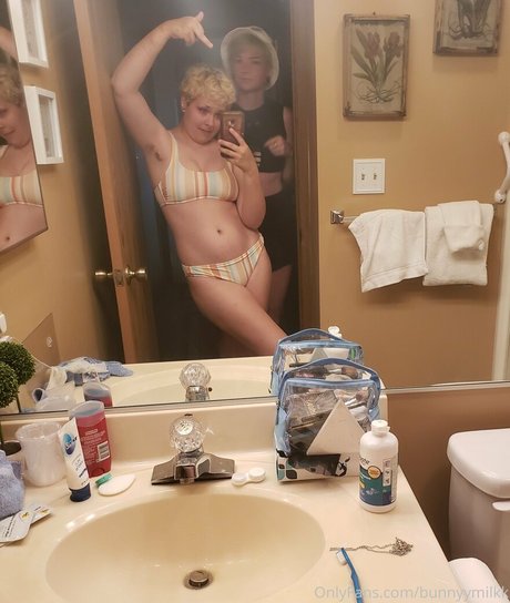 Bunnyymilkk