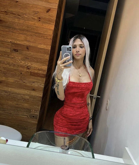 Nahá fotka uniklých OnlyFans od Ts Nathybahamon