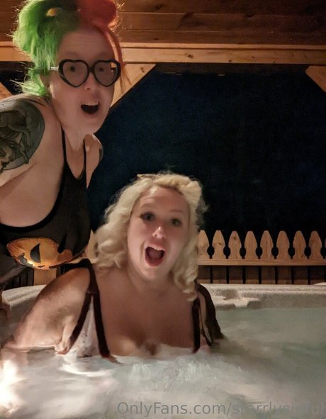 Naken lekkede OnlyFans-bilde av Starrlysinful