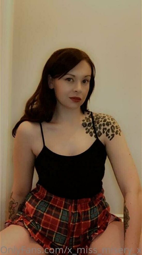 Nahá fotka uniklých OnlyFans od Xmissmiseryx