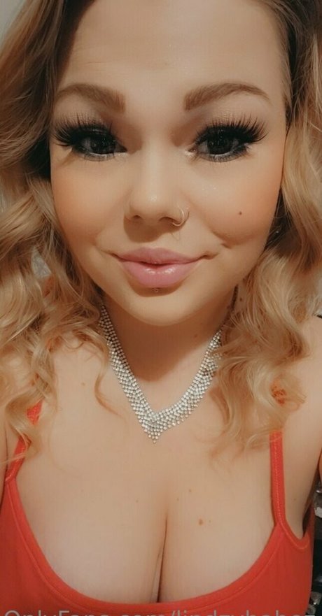 Naakte gelekte OnlyFans-foto van Lindzybabez