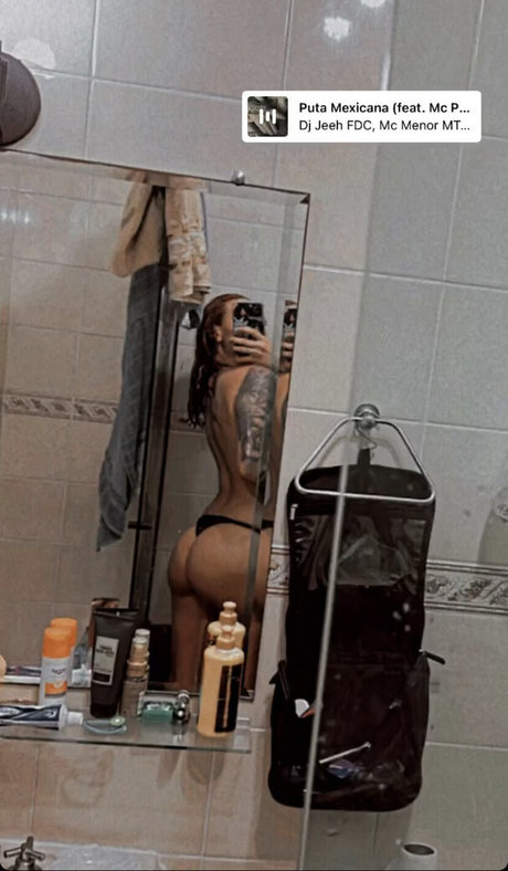 Foto di nudo di fuga di OnlyFans di Babirosa99