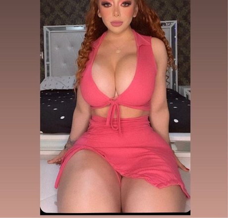 Naken lekkede OnlyFans-bilde av Arely Hernandez Montenegro