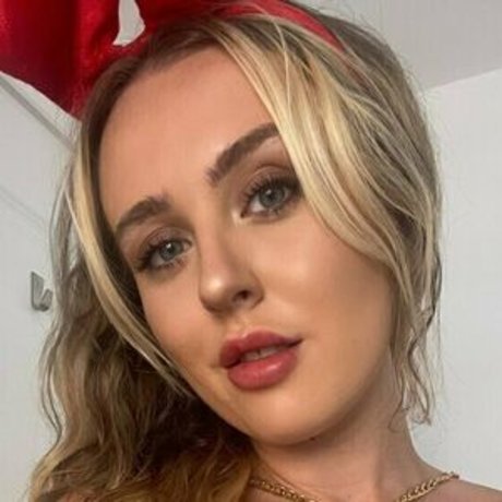 Nahá fotka uniklých OnlyFans od Charlotte Clark