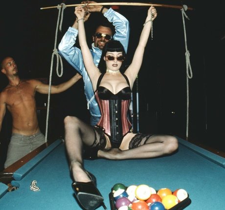 Nahá fotka uniklých OnlyFans od Dita Von Teese