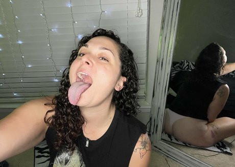Nahá fotka uniklých OnlyFans od Bettyplug