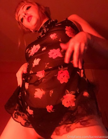 Nahá fotka uniklých OnlyFans od Lucreziaossa