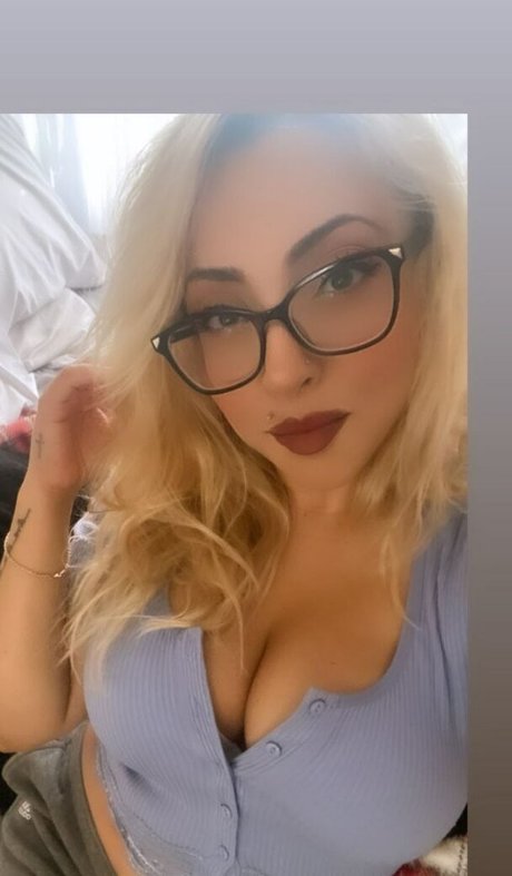 Naken lekkede OnlyFans-bilde av Karen Zatarain