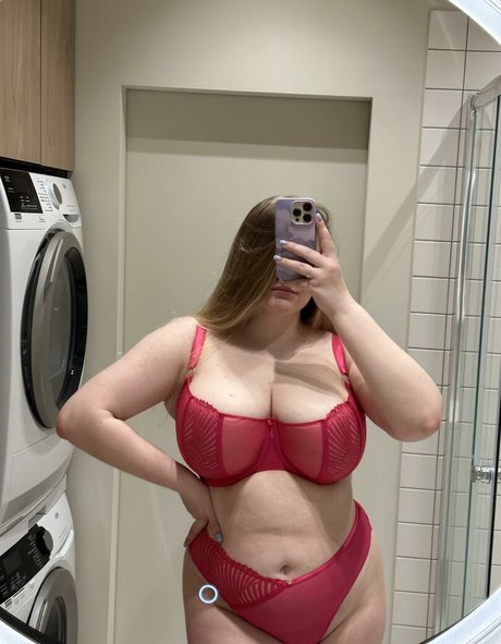 Bustydiva