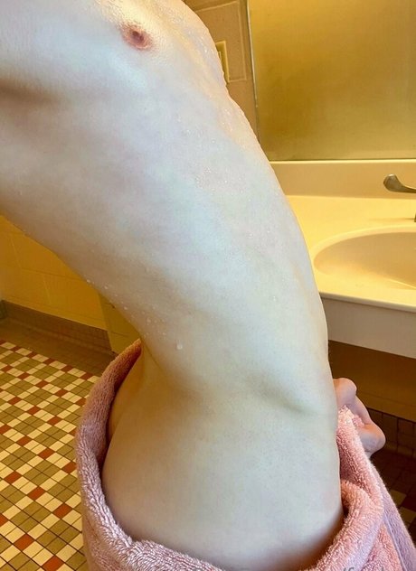 Faeboi  nude leaked OnlyFans photo