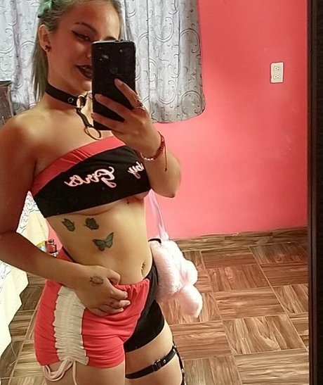 Nahá fotka uniklých OnlyFans od Raylene Moro