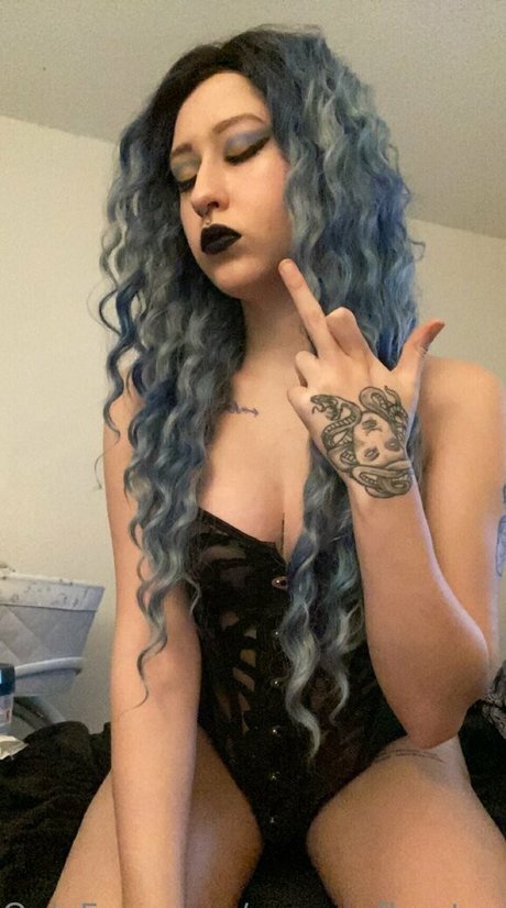 Naken lekkede OnlyFans-bilde av Queenofbootyy